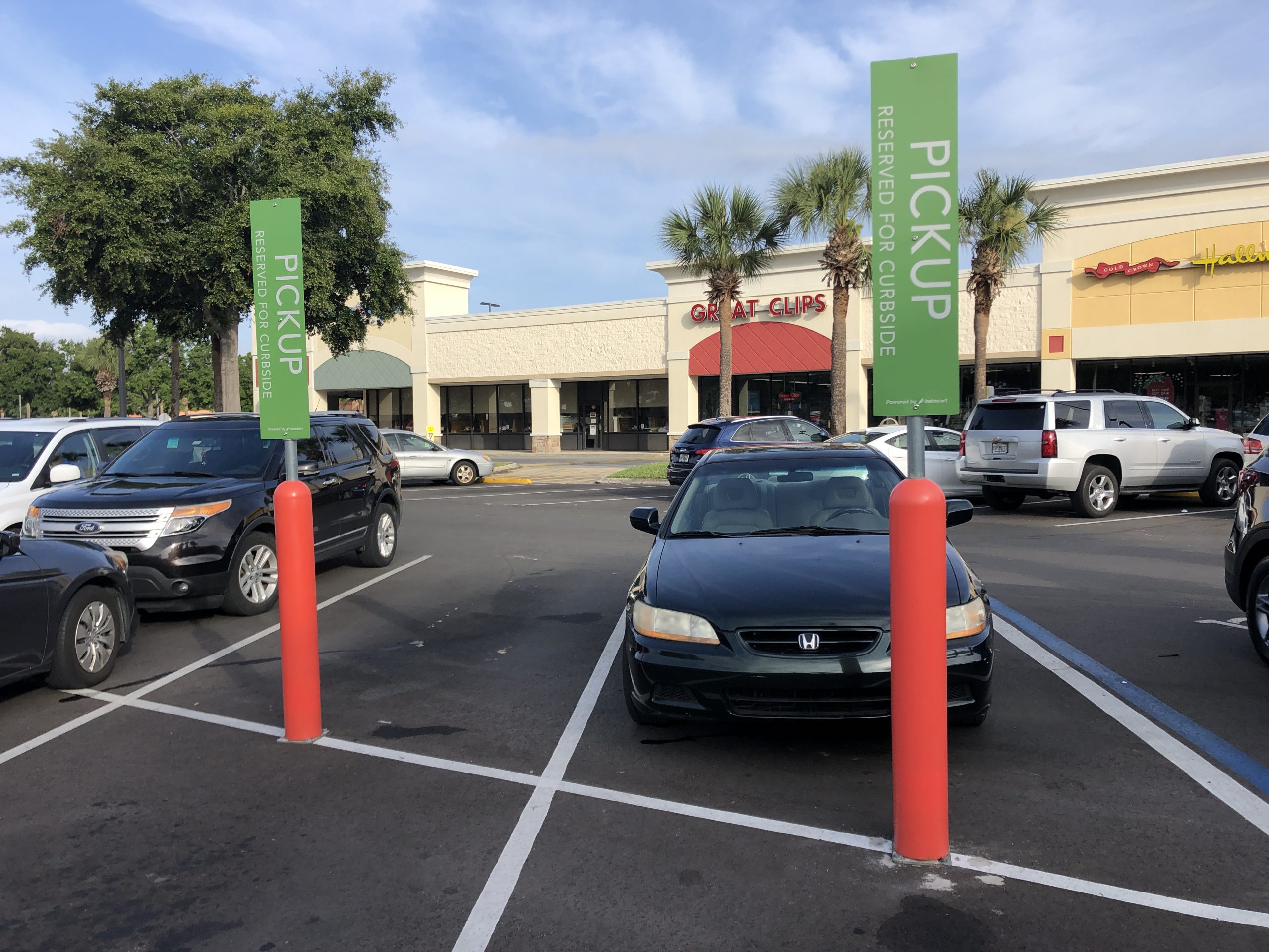 FlexPost FlexBollard with Signpost -Publix Supermarket Installation